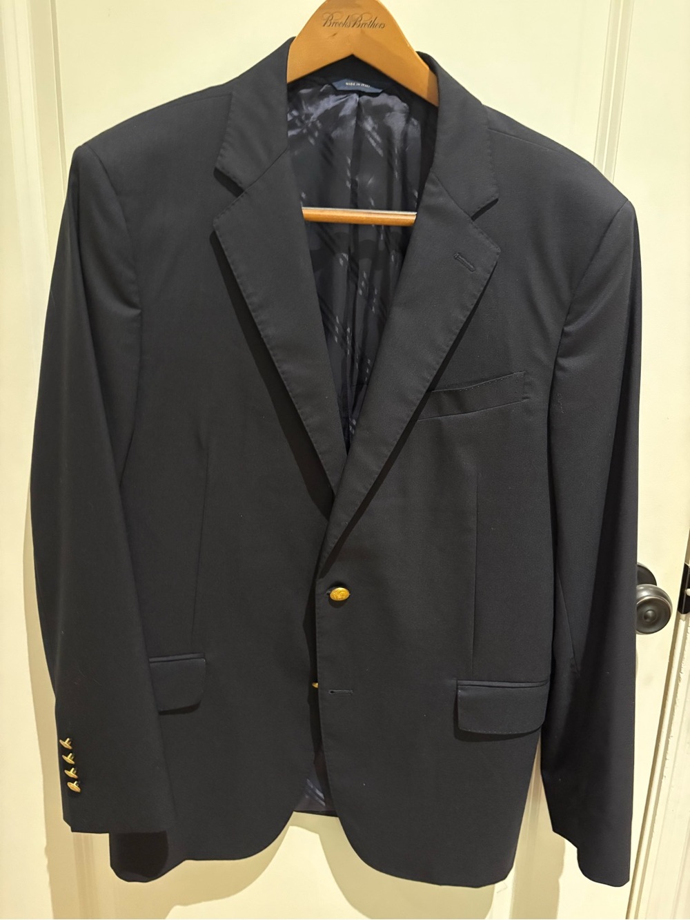 Classic Men's Brooks Brothers Navy Blazer with Gold Buttons